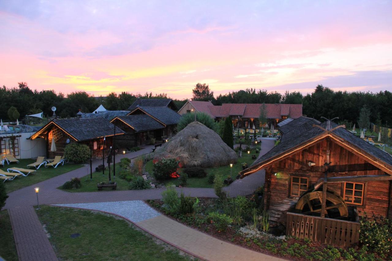 Spreewelten Hotel ลืบเบอเนา ภายนอก รูปภาพ